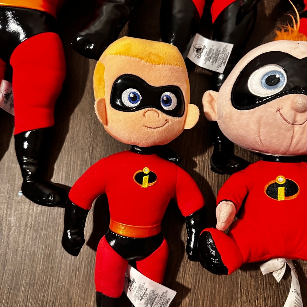 Disney Store The Incredibles Plush Lot Of 6 The Incredibles Family and Frozone - Picture 5 of 9